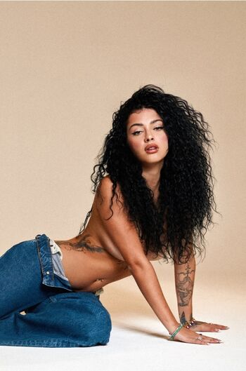 🔥 Malu trevejo  page leaked private photo uncensored full