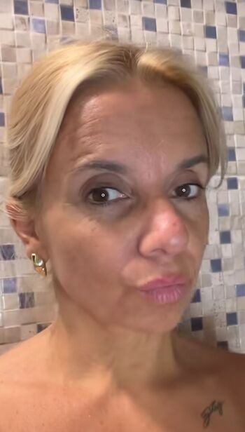 🔥 Mature women leaked private photo uncensored full