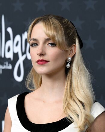 🔥 Mckenna grace  page leaked private photo uncensored full