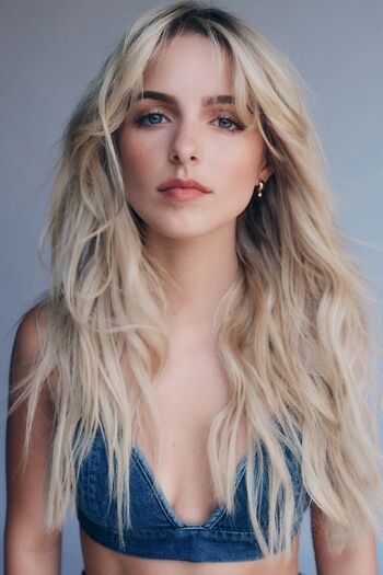 🔥 Mckenna grace  page leaked private photo uncensored full