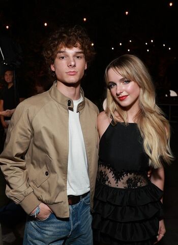 🔥 Mckenna grace  page leaked private photo uncensored full