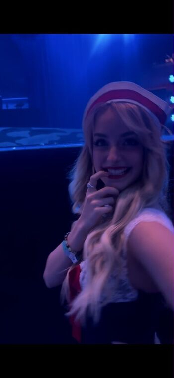 🔥 Mckenna grace  page leaked private photo uncensored full