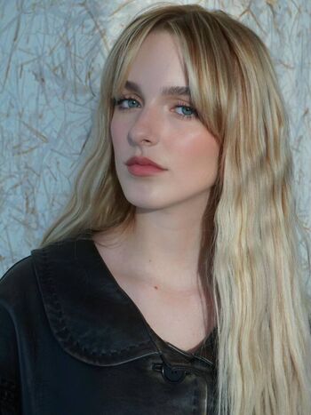 🔥 Mckenna grace  page leaked private photo uncensored full