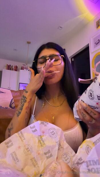 🔥 Mia khalifa  page leaked private photo uncensored full