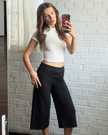 🔥 Millie bobby brown page leaked private photo uncensored full