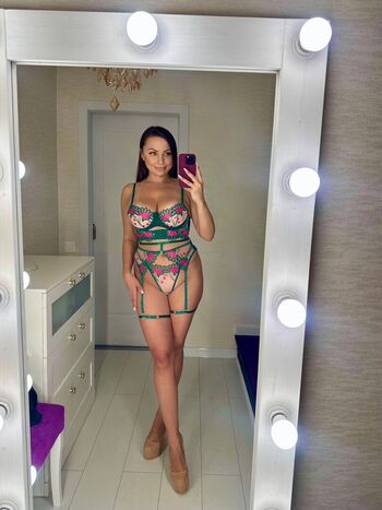 🔥 Mindiyarova leaked private photo uncensored full