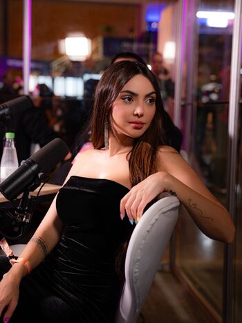 🔥 Nyvi estephan page leaked private photo uncensored full