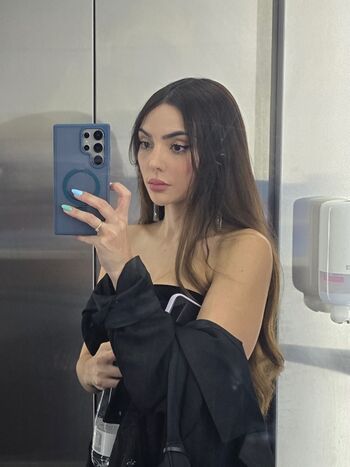 🔥 Nyvi estephan page leaked private photo uncensored full