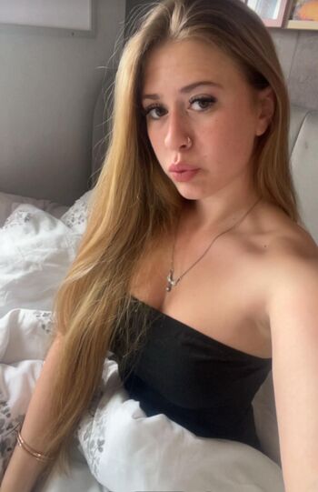 🔥 Phoebe leaked private photo uncensored full