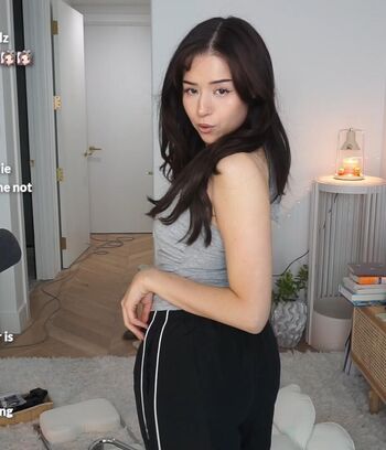 🔥 Pokimane  page leaked private photo uncensored full
