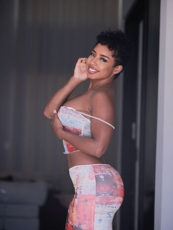🔥 Qimmah russo  page leaked private photo uncensored full