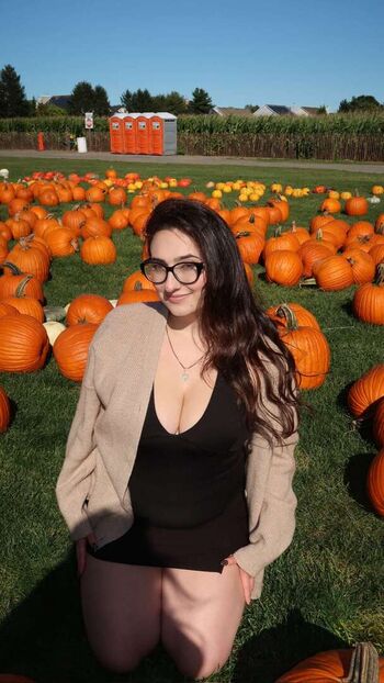 🔥 Qveenjulia leaked private photo uncensored full