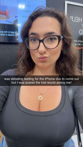 🔥 Qveenjulia leaked private photo uncensored full