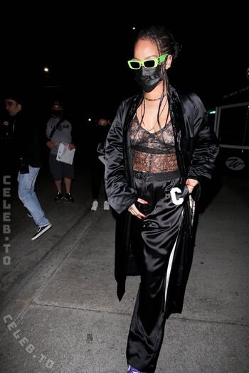 🔥 Rihanna leaked private photo uncensored full