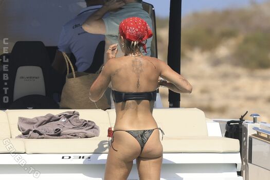🔥 Rita ora  page leaked private photo uncensored full