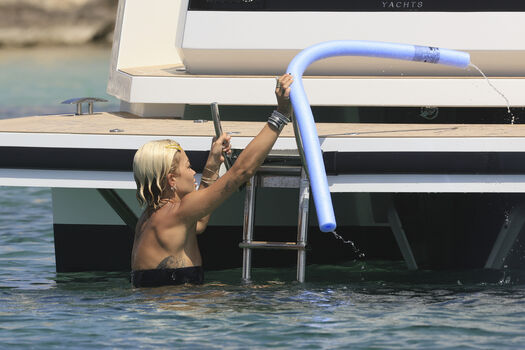🔥 Rita ora  page leaked private photo uncensored full