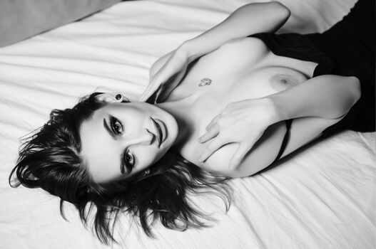 🔥 Romanian girls leaked private photo uncensored full
