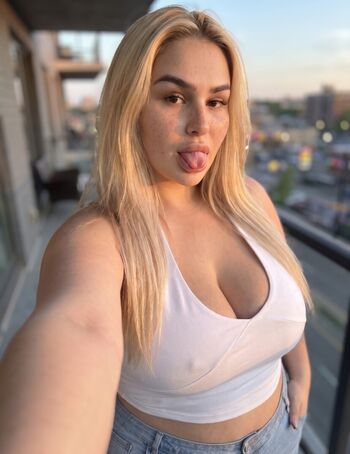 🔥 Rosiccaa leaked private photo uncensored full