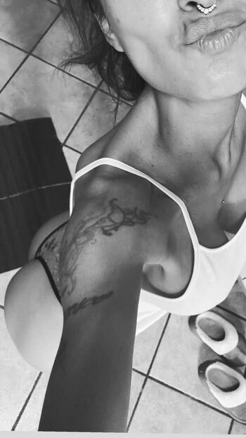 🔥 Saveria sforza tattoo leaked private photo uncensored full