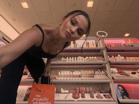 🔥 Selena gomez  page leaked private photo uncensored full