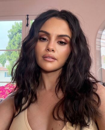 🔥 Selena gomez  page leaked private photo uncensored full