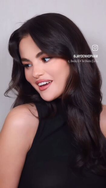 🔥 Selena gomez  page leaked private photo uncensored full