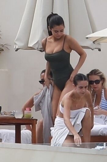 🔥 Selena gomez  page leaked private photo uncensored full