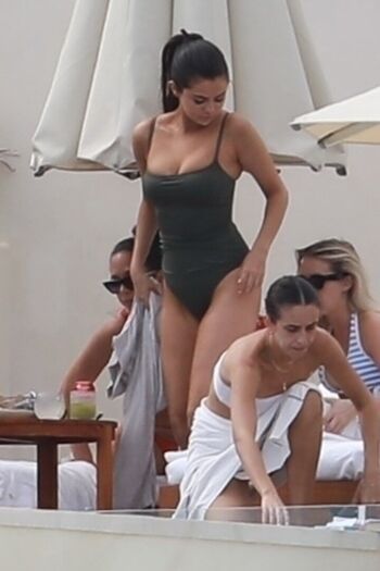 🔥 Selena gomez  page leaked private photo uncensored full