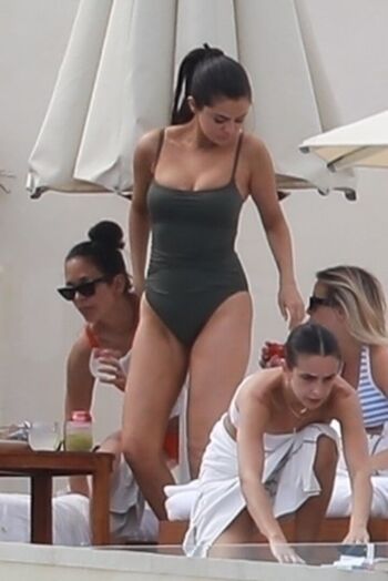 🔥 Selena gomez  page leaked private photo uncensored full