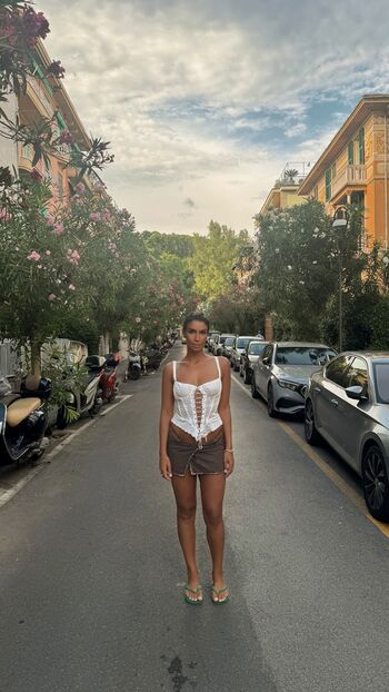 🔥 Sevdaliza page leaked private photo uncensored full