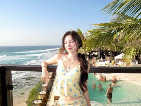 🔥 Song yuqi page leaked private photo uncensored full