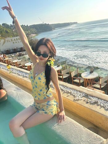 🔥 Song yuqi page leaked private photo uncensored full