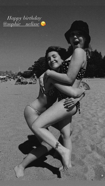 🔥 Sophie nelisse leaked private photo uncensored full