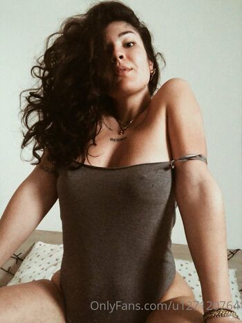 🔥 Spinaunposted leaked private photo uncensored full