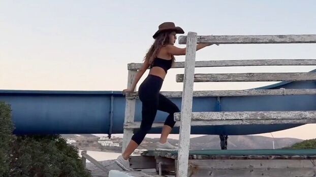 🔥 Sssniperwolf  page leaked private photo uncensored full