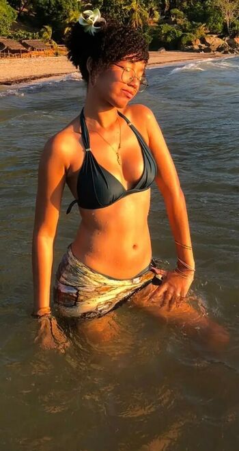 🔥 Suzanne leaked private photo uncensored full