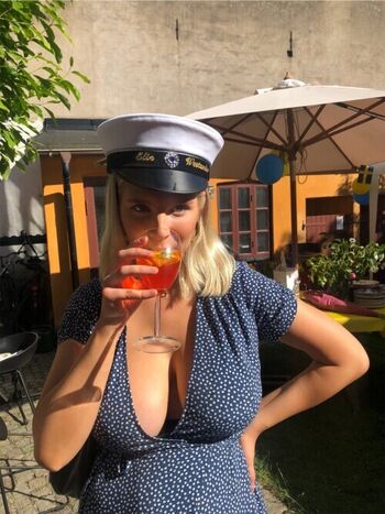 🔥 Swedish girls leaked private photo uncensored full