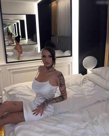 🔥 Tyraa lavie leaked private photo uncensored full