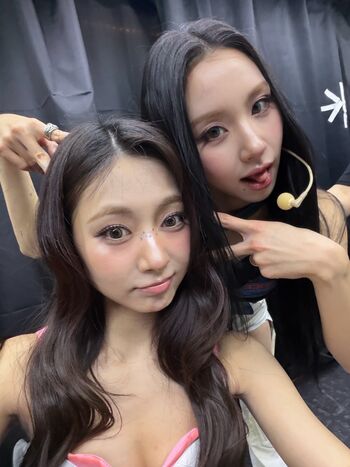 🔥 Tzuyu leaked private photo uncensored full