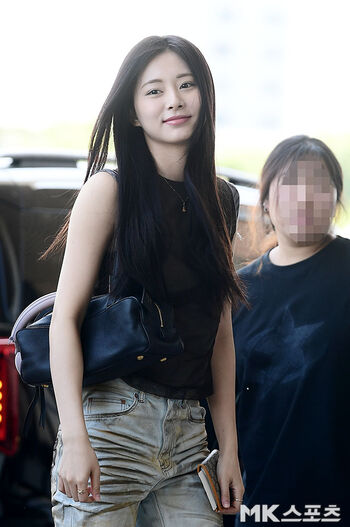 🔥 Tzuyu leaked private photo uncensored full