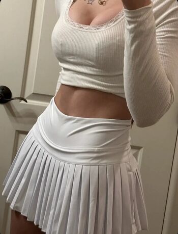 🔥 Whitebunnyyy leaked private photo uncensored full