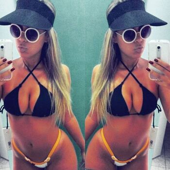 🔥 Women in bikinis page leaked private photo uncensored full