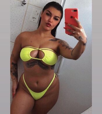 🔥 Women in bikinis page leaked private photo uncensored full