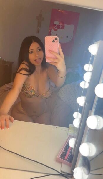 🔥 Xozeliiiaa leaked private photo uncensored full