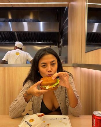 🔥 Yeti kurnia page leaked private photo uncensored full