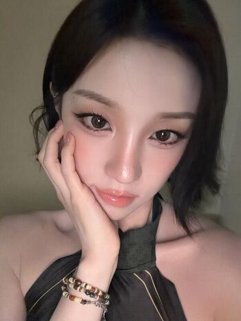 🔥 Yuqi leaked private photo uncensored full