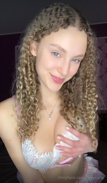 🔥 Zoey curly  page leaked private photo uncensored full